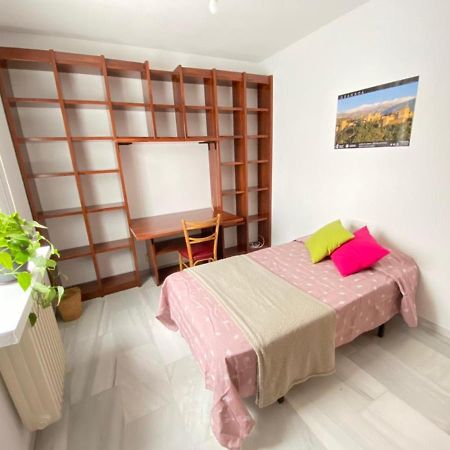 Pati Perro Apartment Granada Exterior photo